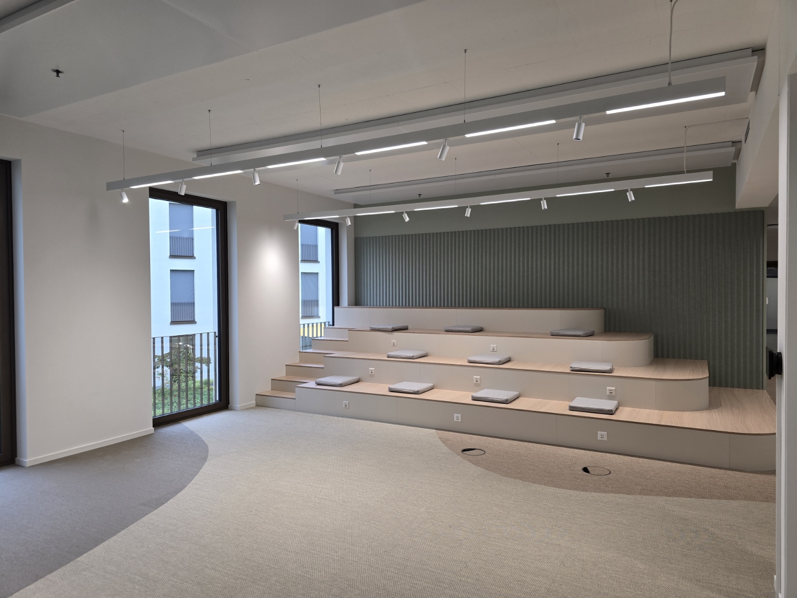 Auto Finance Richti | 8304 Wallisellen | Bürobeleuchtung Projektbild