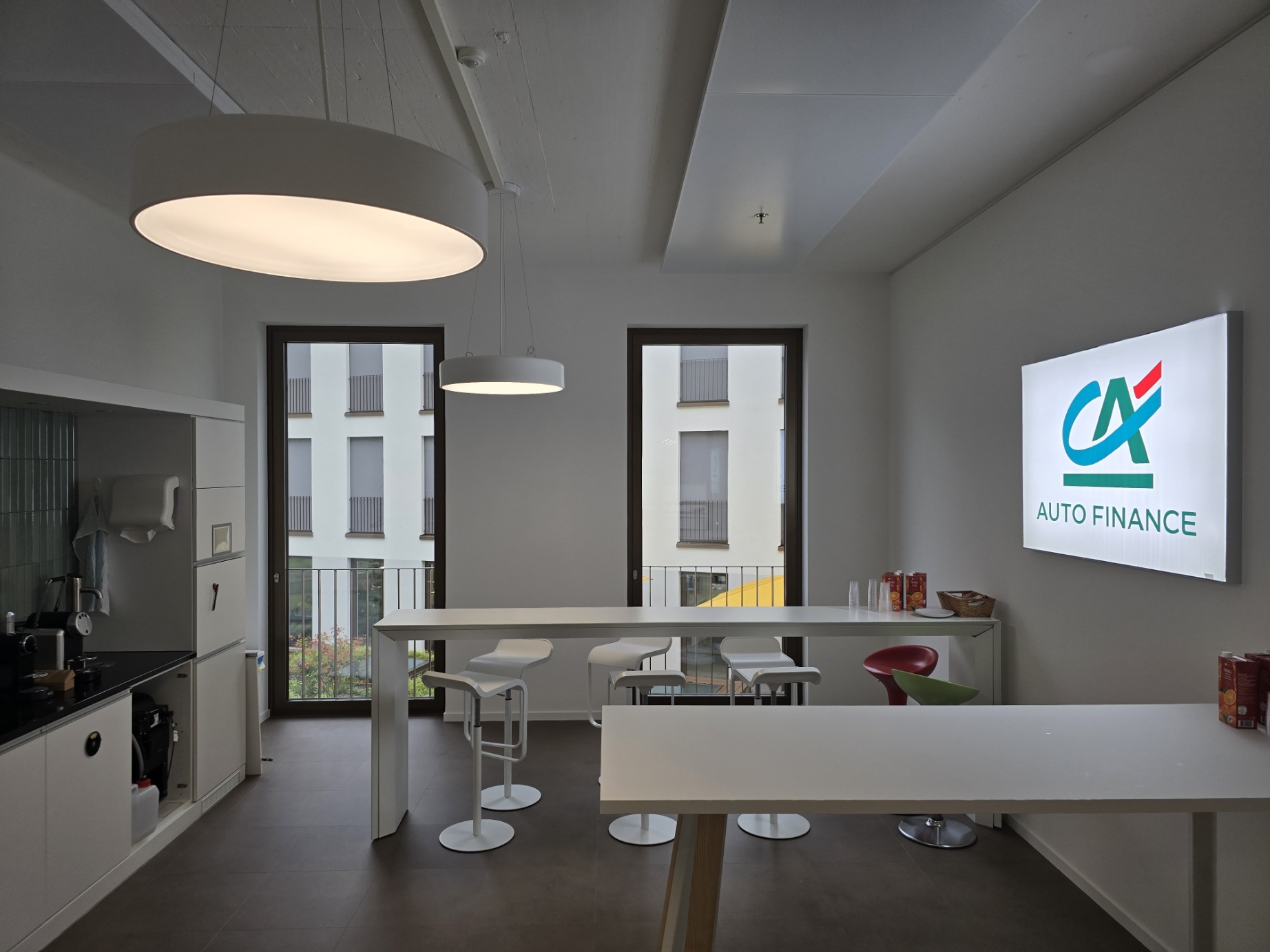 Auto Finance Richti | 8304 Wallisellen | Bürobeleuchtung Projektbild