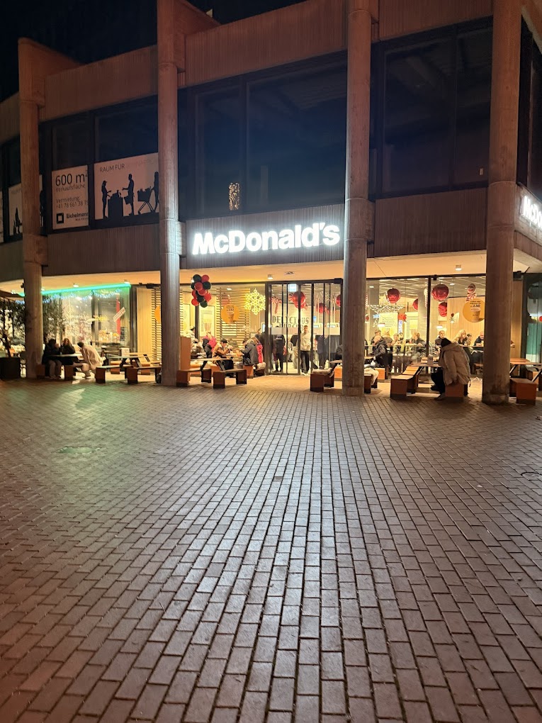 McDonald's | 5200 Brugg Projektbild